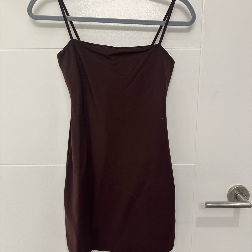 Cute brown dress for summer 
Susan Monaco